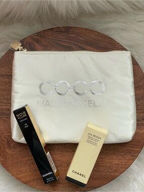 CHANEL Coco 3 Piece Bundle - Bag, Brush, Mascara